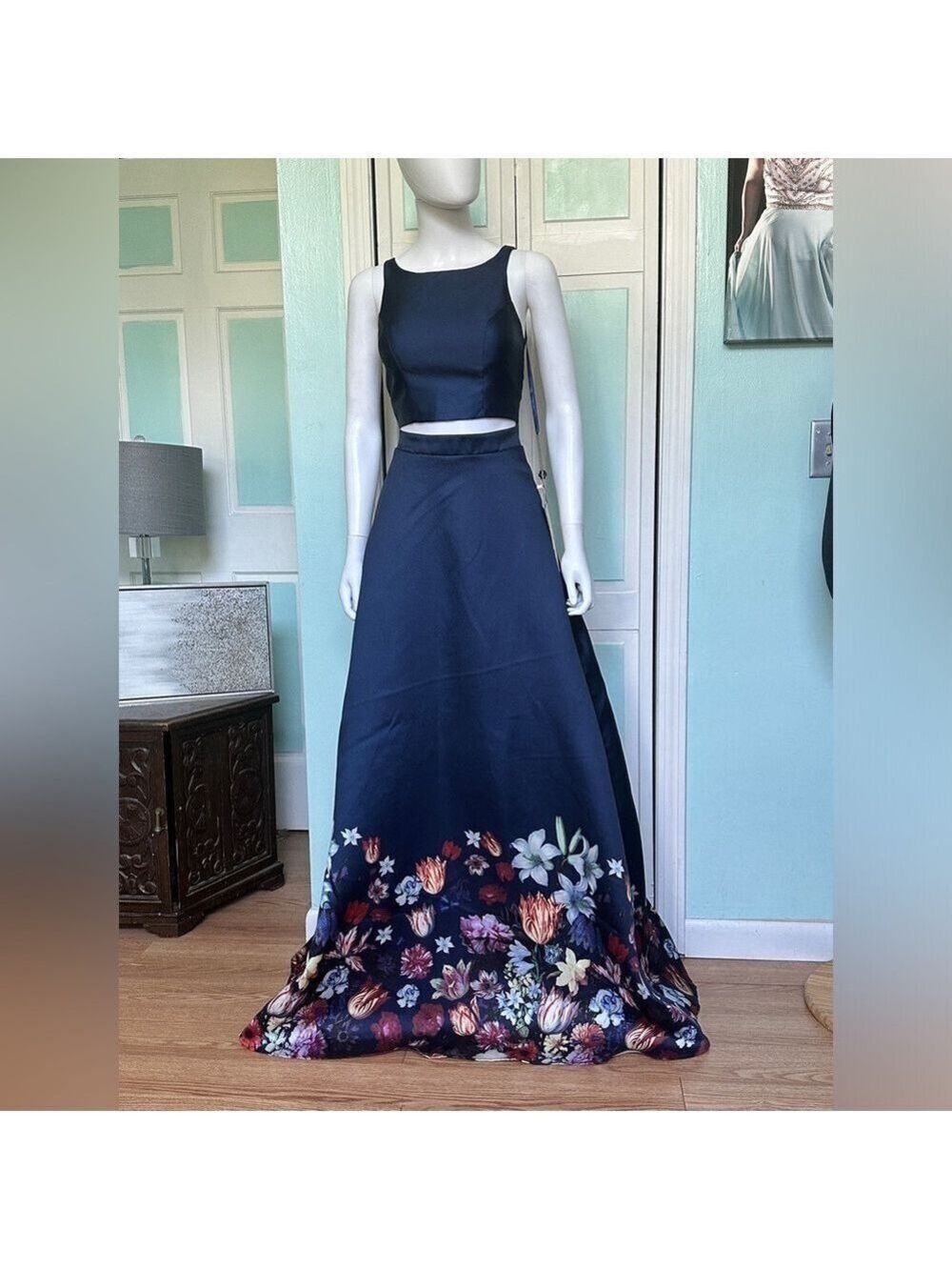 Size 2 Navy Mikado 2 piece floral gown Pockets Prom Mother of bride groom dress